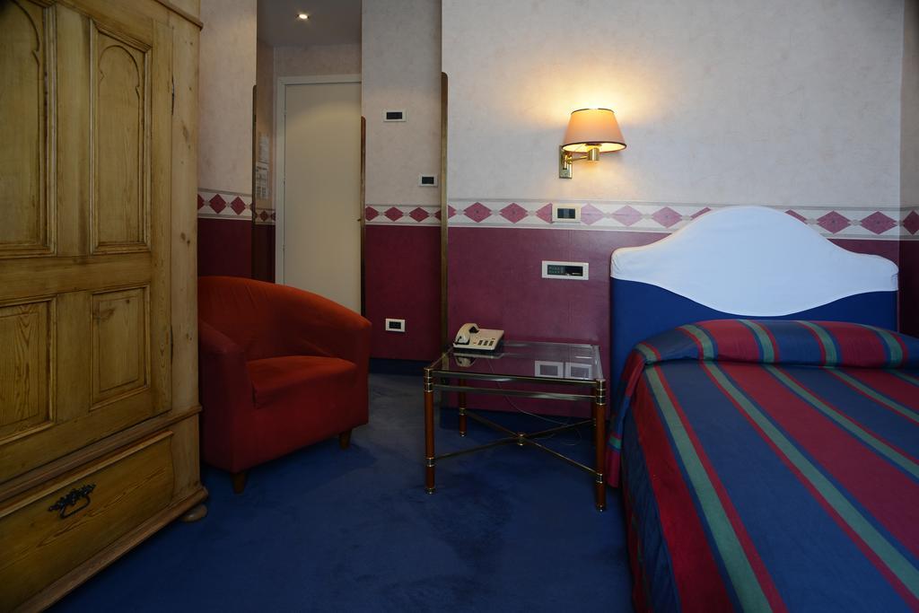 Hotel Colombia Trieste Exterior foto