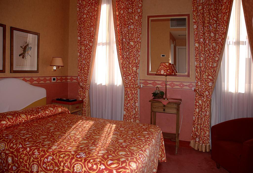 Hotel Colombia Trieste Exterior foto